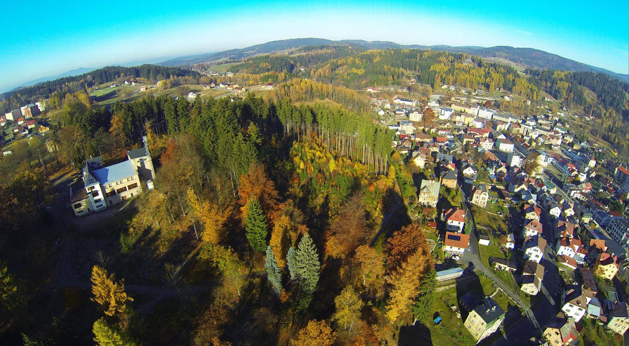 Parkhotel Smržovka エクステリア 写真